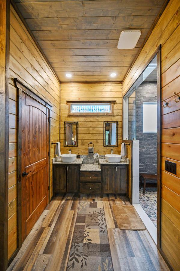 The Adirondack Honeymoon Hot Tub Soaking Tub Wood Burning Fireplace Stephens Gap Eksteriør bilde