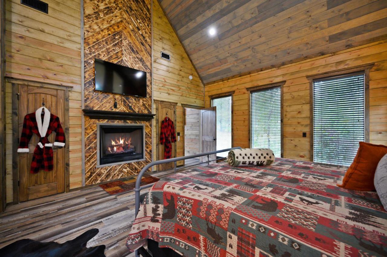 The Adirondack Honeymoon Hot Tub Soaking Tub Wood Burning Fireplace Stephens Gap Eksteriør bilde
