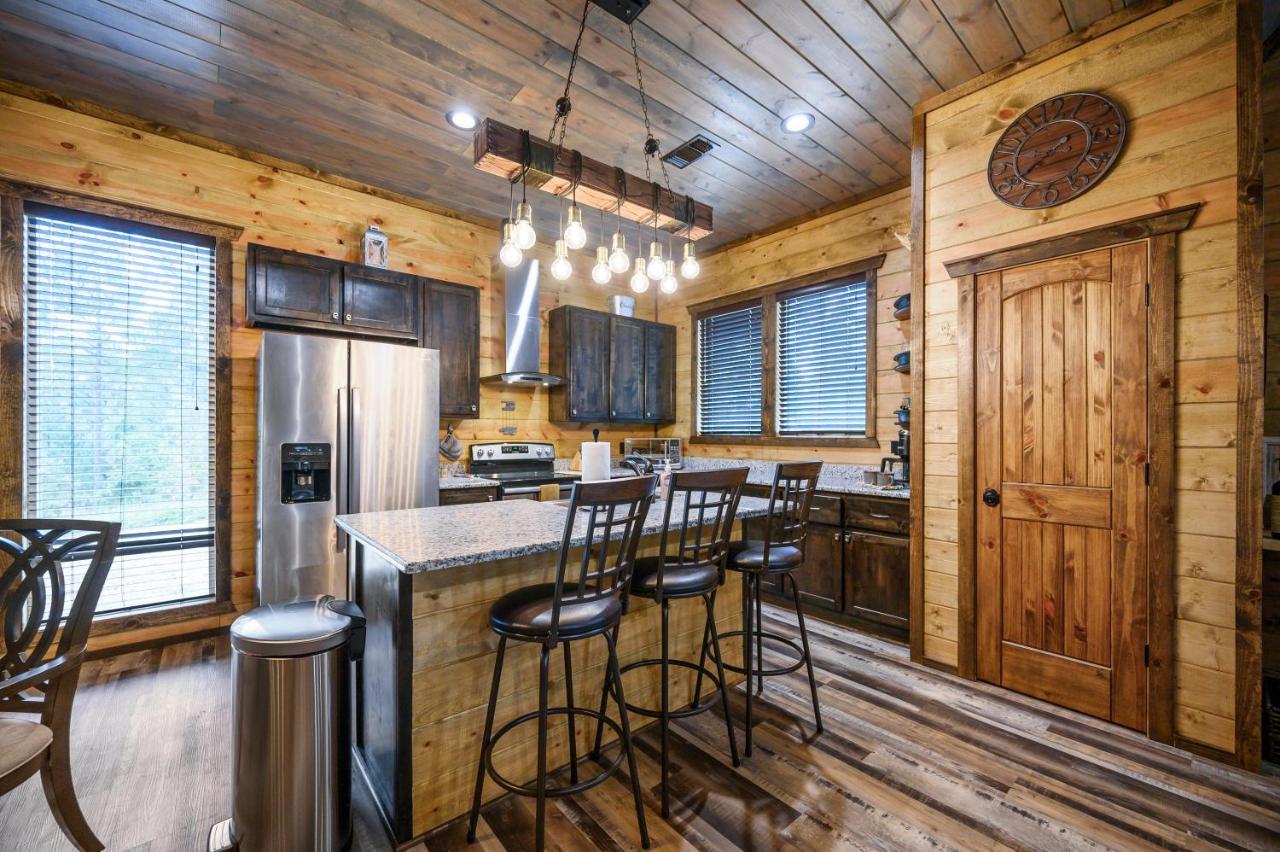 The Adirondack Honeymoon Hot Tub Soaking Tub Wood Burning Fireplace Stephens Gap Eksteriør bilde