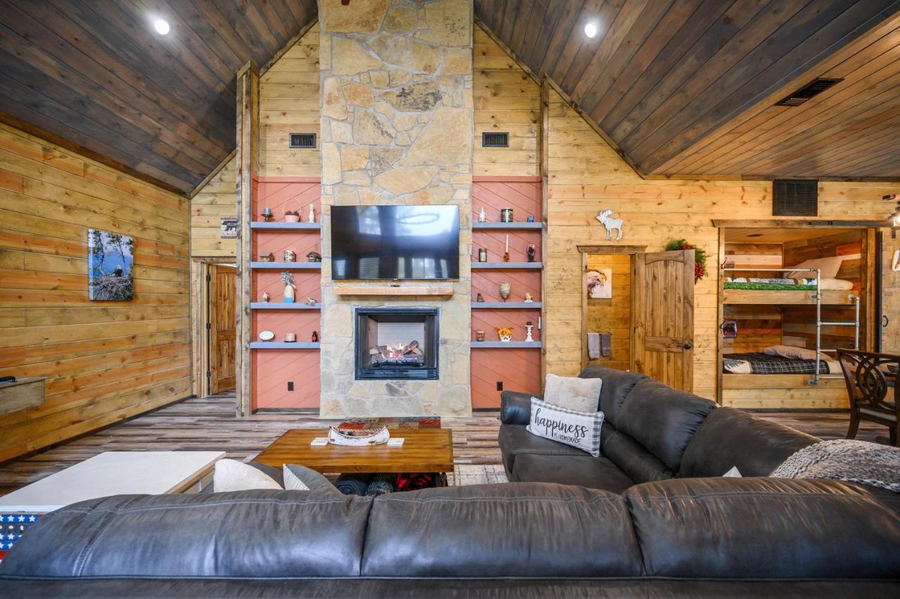 The Adirondack Honeymoon Hot Tub Soaking Tub Wood Burning Fireplace Stephens Gap Eksteriør bilde