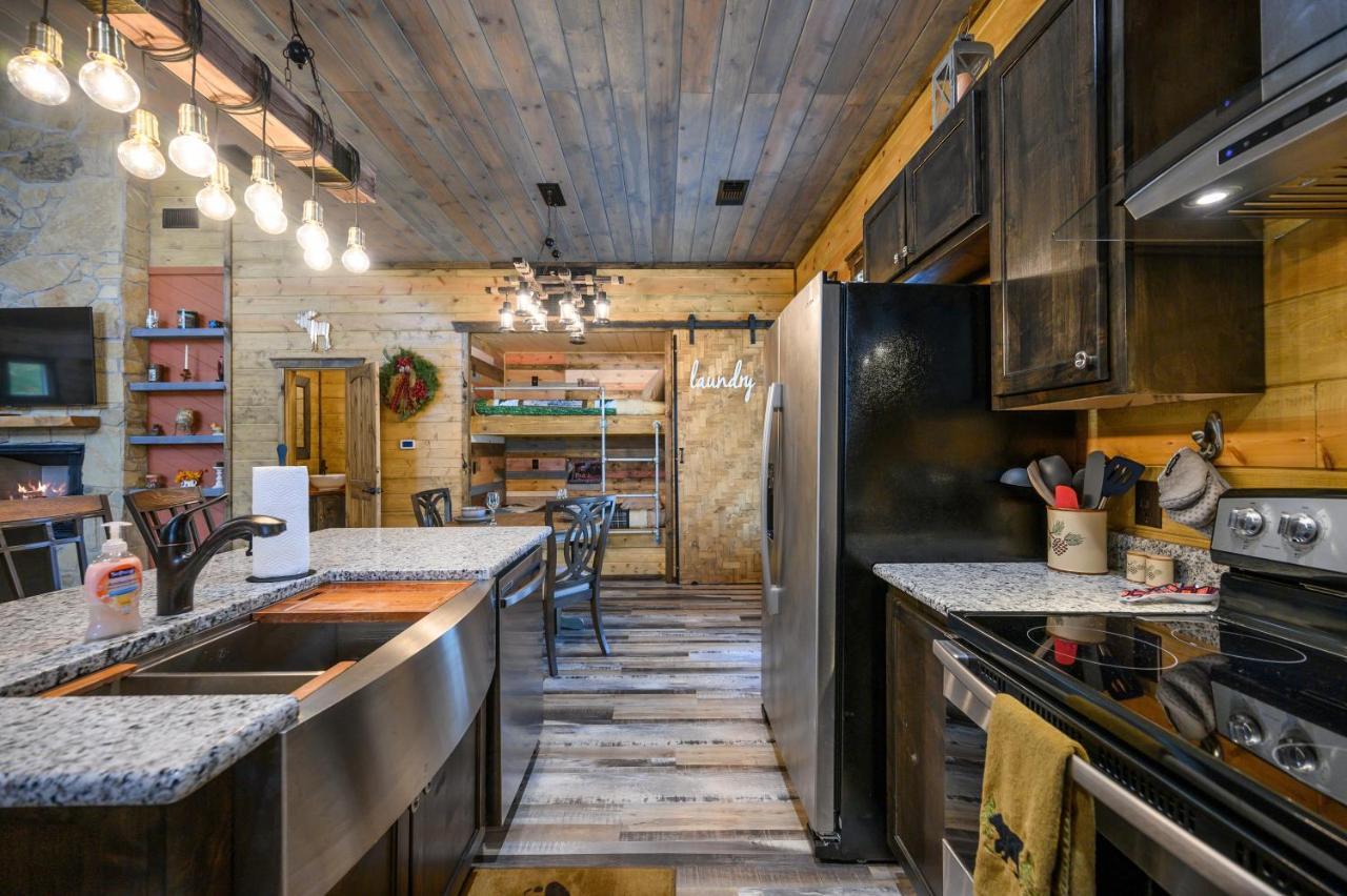 The Adirondack Honeymoon Hot Tub Soaking Tub Wood Burning Fireplace Stephens Gap Eksteriør bilde