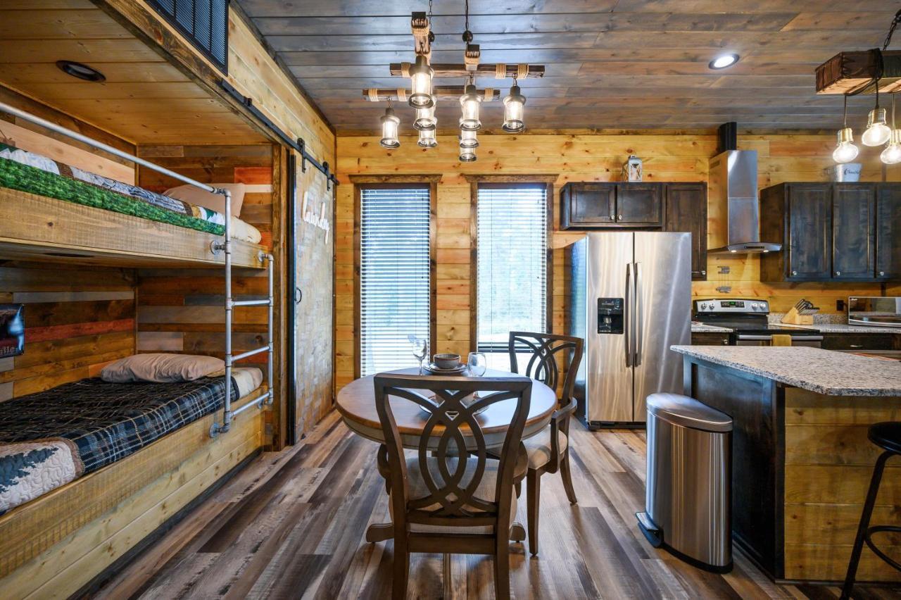 The Adirondack Honeymoon Hot Tub Soaking Tub Wood Burning Fireplace Stephens Gap Eksteriør bilde