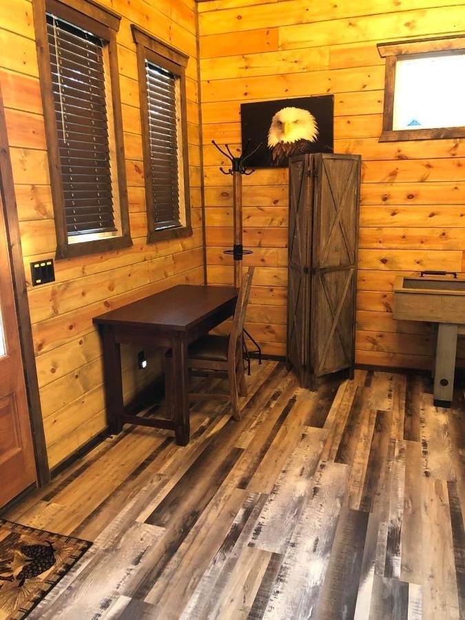 The Adirondack Honeymoon Hot Tub Soaking Tub Wood Burning Fireplace Stephens Gap Eksteriør bilde